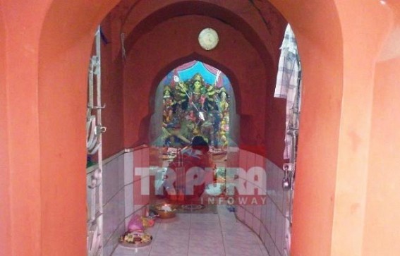City of temples celebrate auspicious Durga puja : Devotion marks Maha-Astami at 17th Century old Hari Mandir City of temples celebrate auspicious Durga puja : Devotion marks Maha-Astami at 17th Century old Hari Mandir